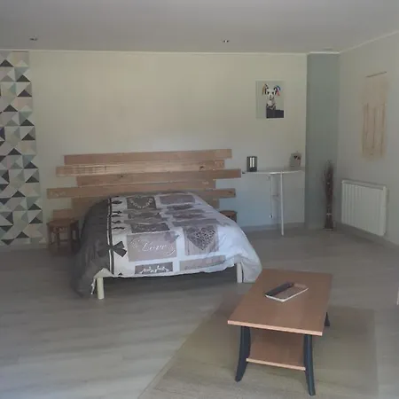 Et Table D'hotes Les Trois Marquets 3* Bourthes