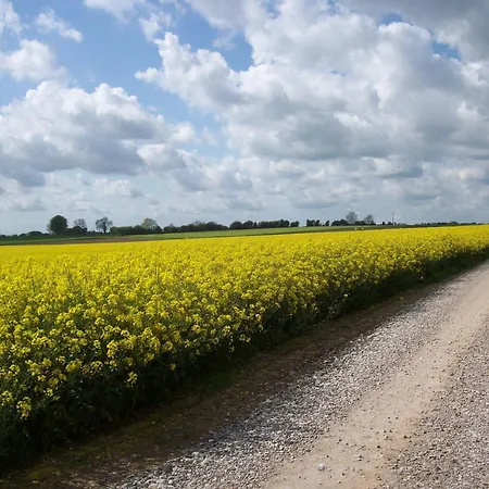 Bed & Breakfast Et Table D'hotes Les Trois Marquets 3*