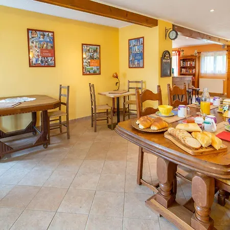 Et Table D'hotes Les Trois Marquets לינה וארוחת בוקר Bourthes