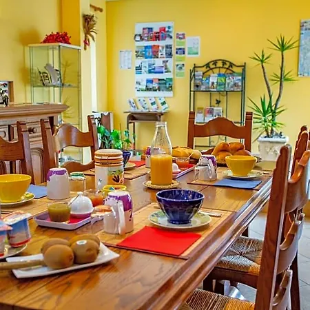 Nocleg ze śniadaniem Et Table D'hotes Les Trois Marquets Bourthes