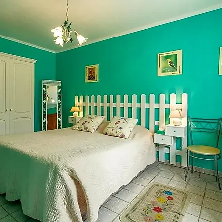 Et Table D'hotes Les Trois Marquets 3* Bourthes