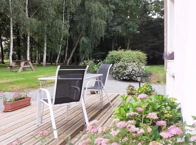 Couette-café Et Table D'hôtes Les Trois Marquets 3*