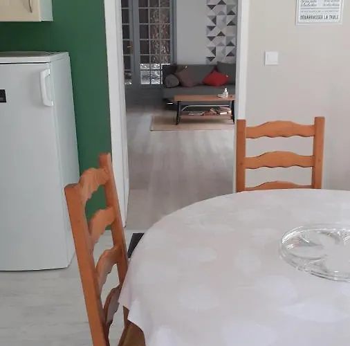 Et Table D'hôtes Les Trois Marquets Couette-café Bourthes