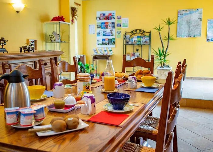 Et Table D'hôtes Les Trois Marquets Bourthes