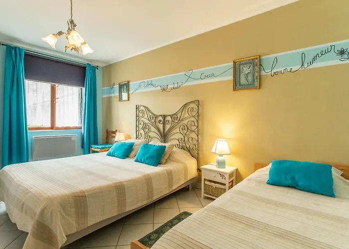 Et Table D'hôtes Les Trois Marquets