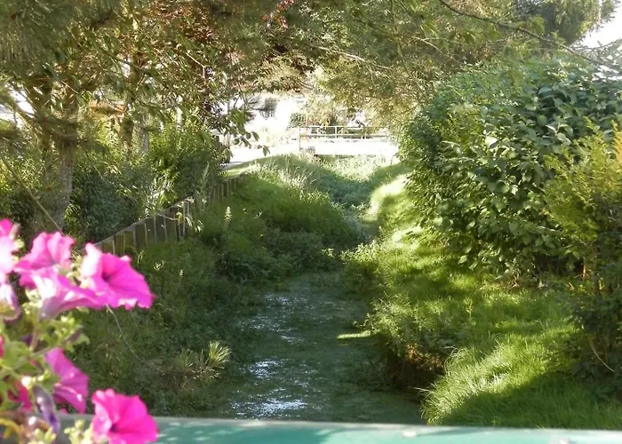 Couette-café Et Table D'hôtes Les Trois Marquets Bourthes