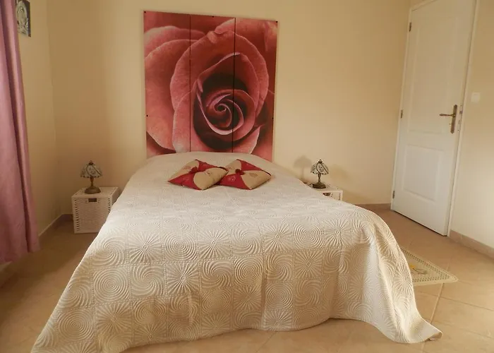 Et Table D'hôtes Les Trois Marquets Couette-café Bourthes