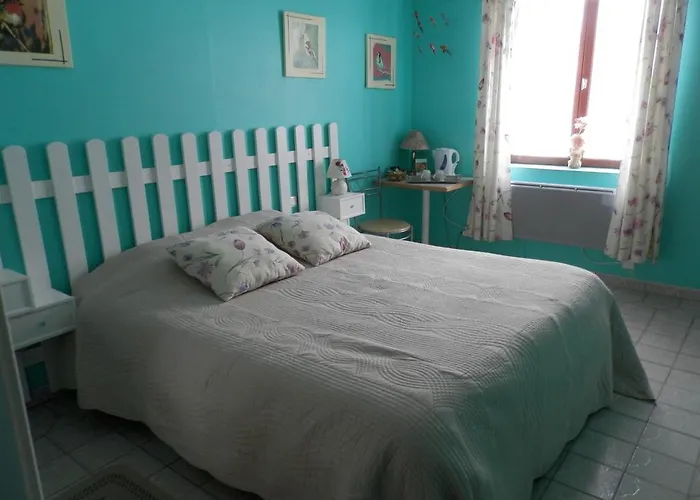 Et Table D'hôtes Les Trois Marquets Couette-café