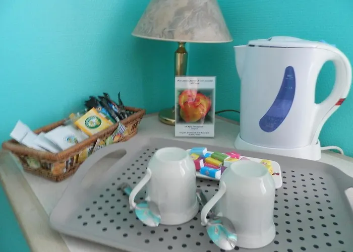 Couette-café Et Table D'hôtes Les Trois Marquets 3*